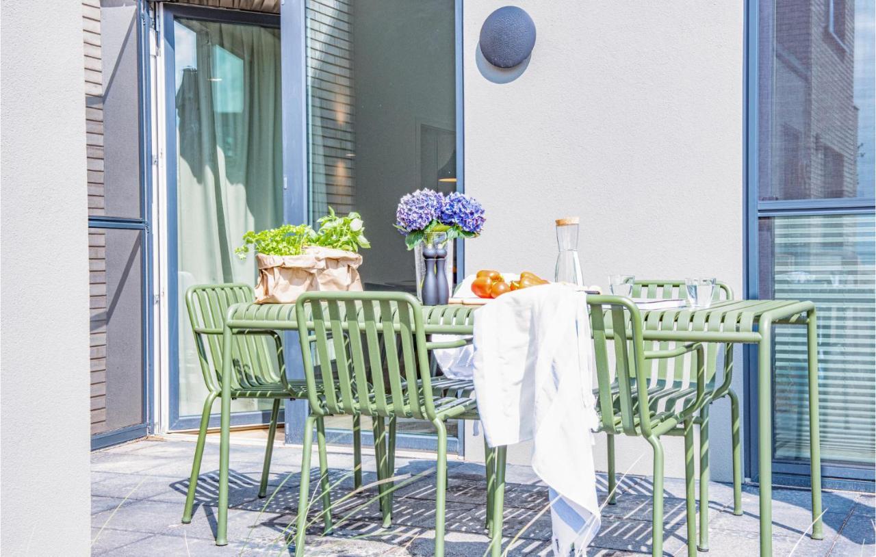 Amazing Home In Lembruch-Duemmer See With Kitchen Zewnętrze zdjęcie