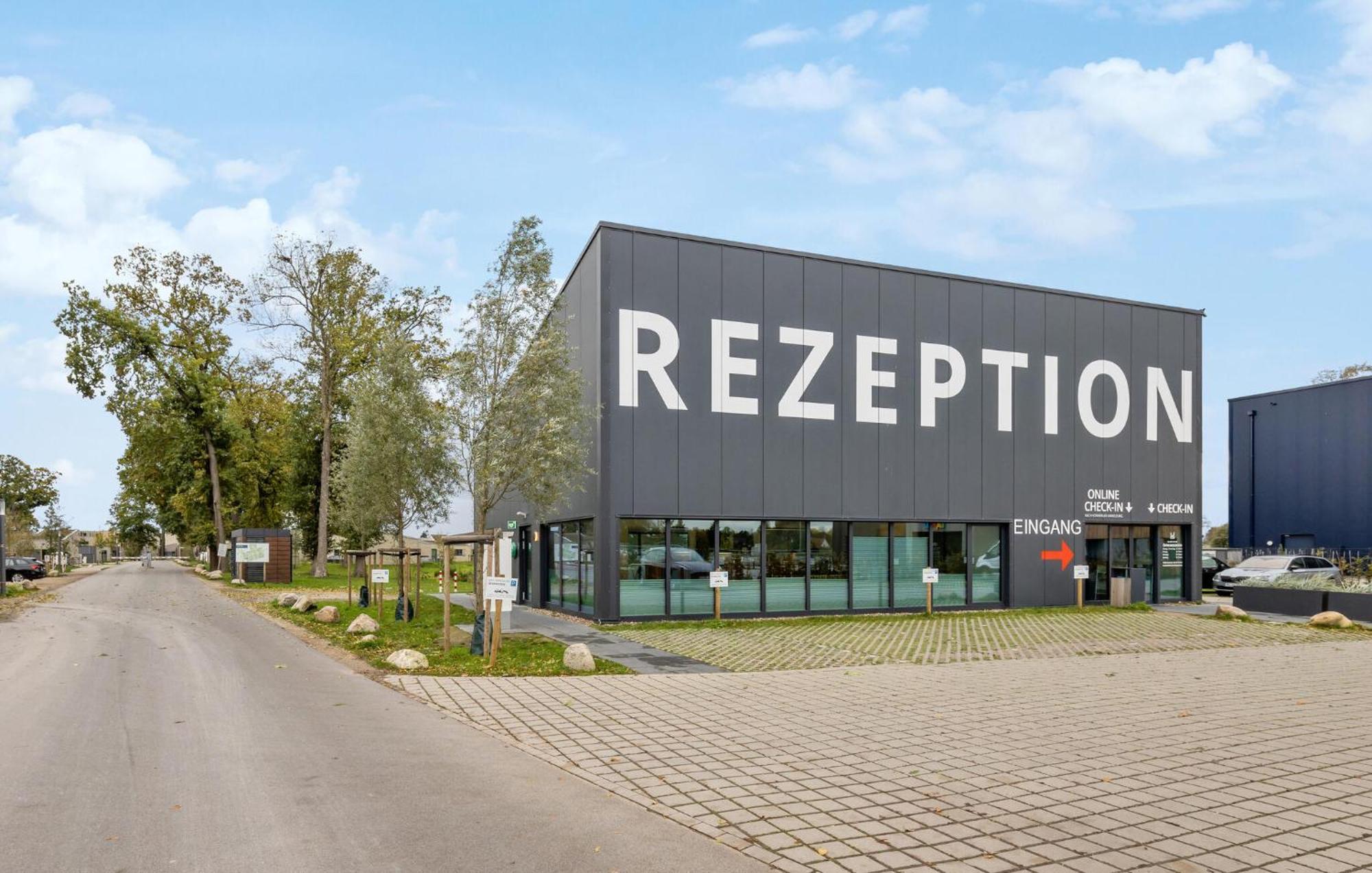 Amazing Home In Lembruch-Duemmer See With Kitchen Zewnętrze zdjęcie