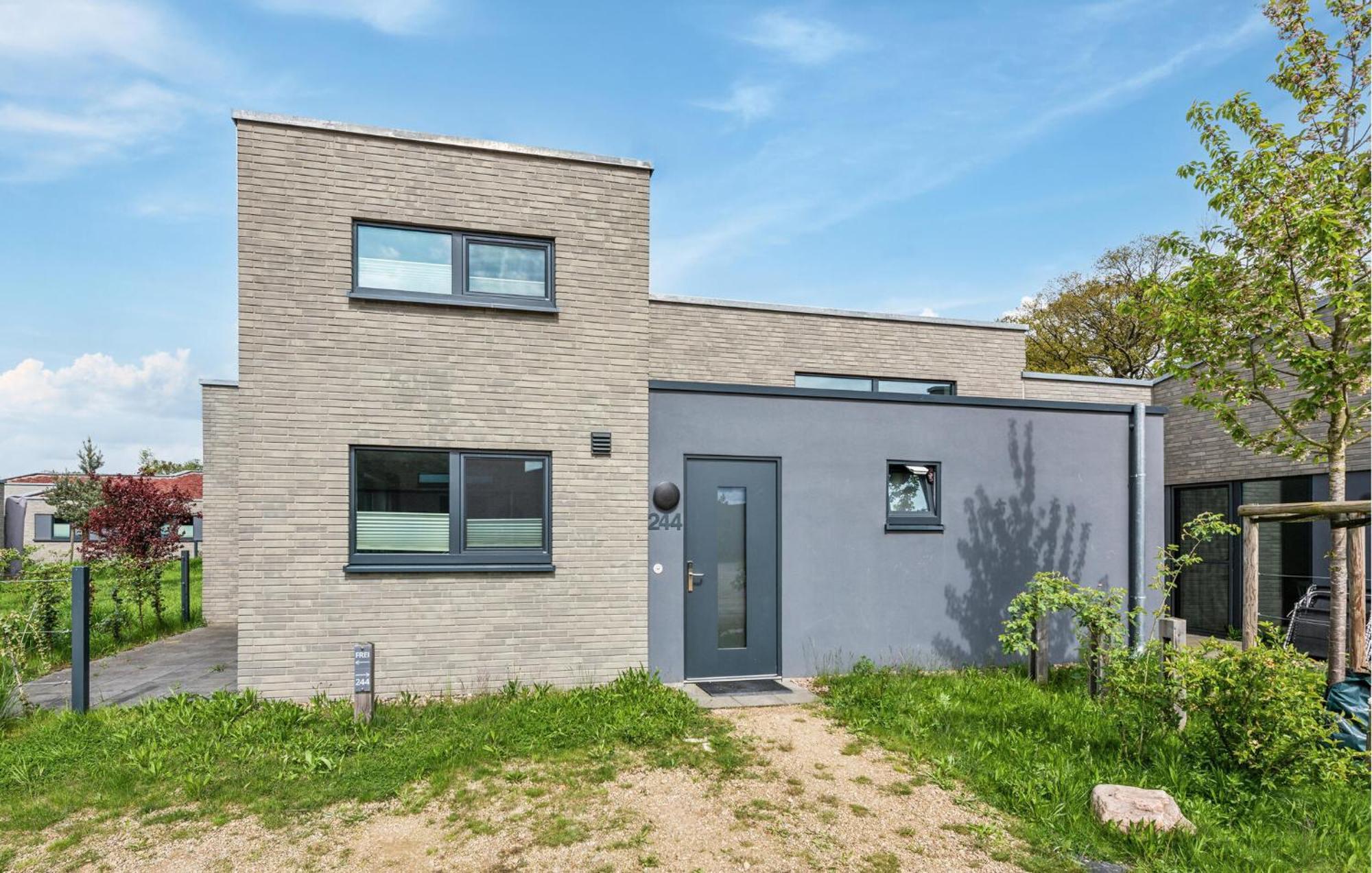 Amazing Home In Lembruch-Duemmer See With Kitchen Zewnętrze zdjęcie